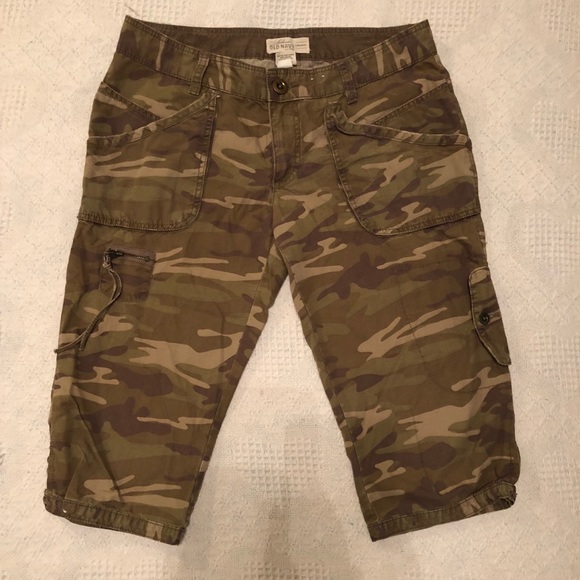 Old Navy Pants - Old Navy Camouflage Capri Pants